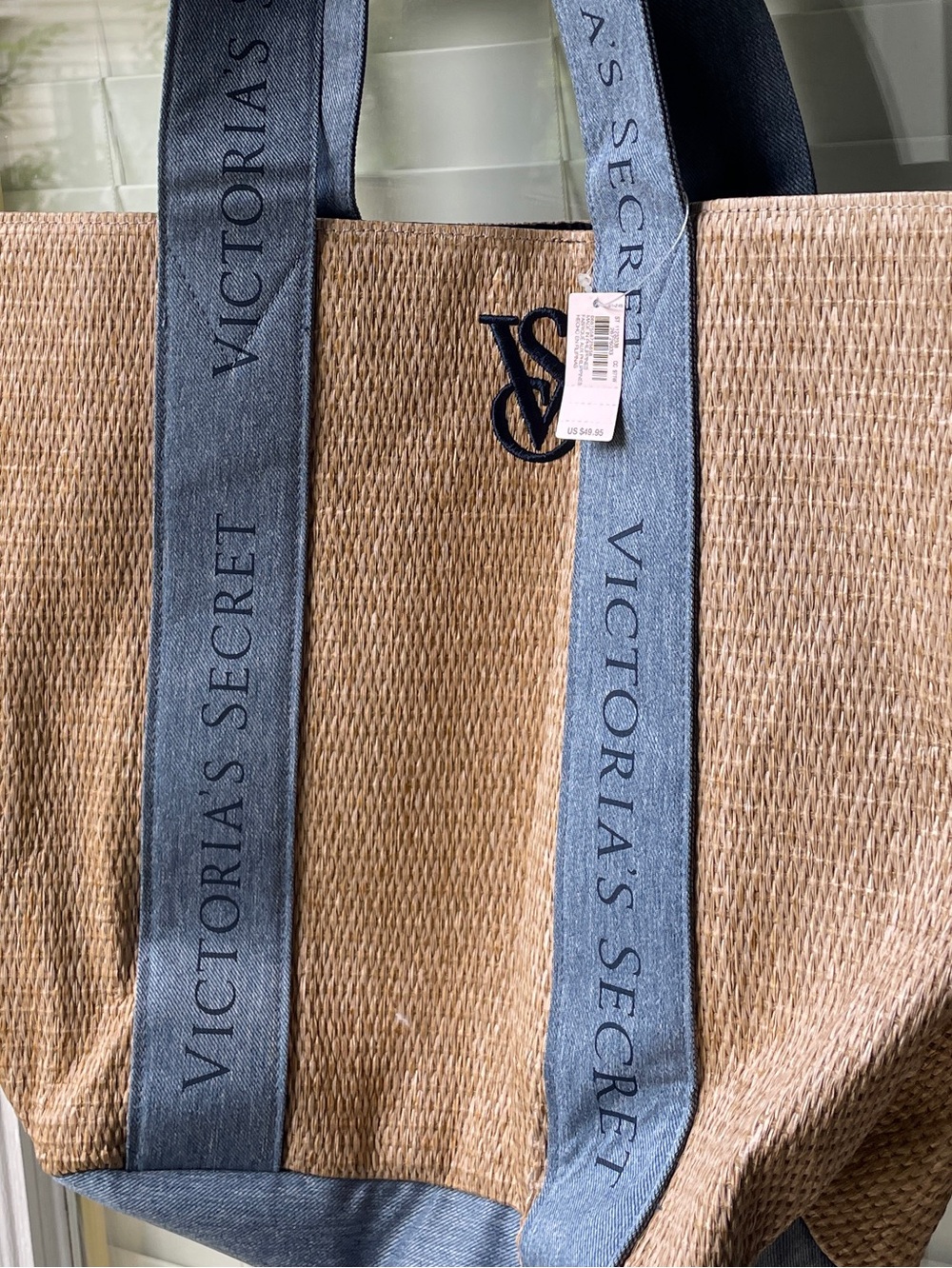 VS Straw Tote - Picture 5 of 7